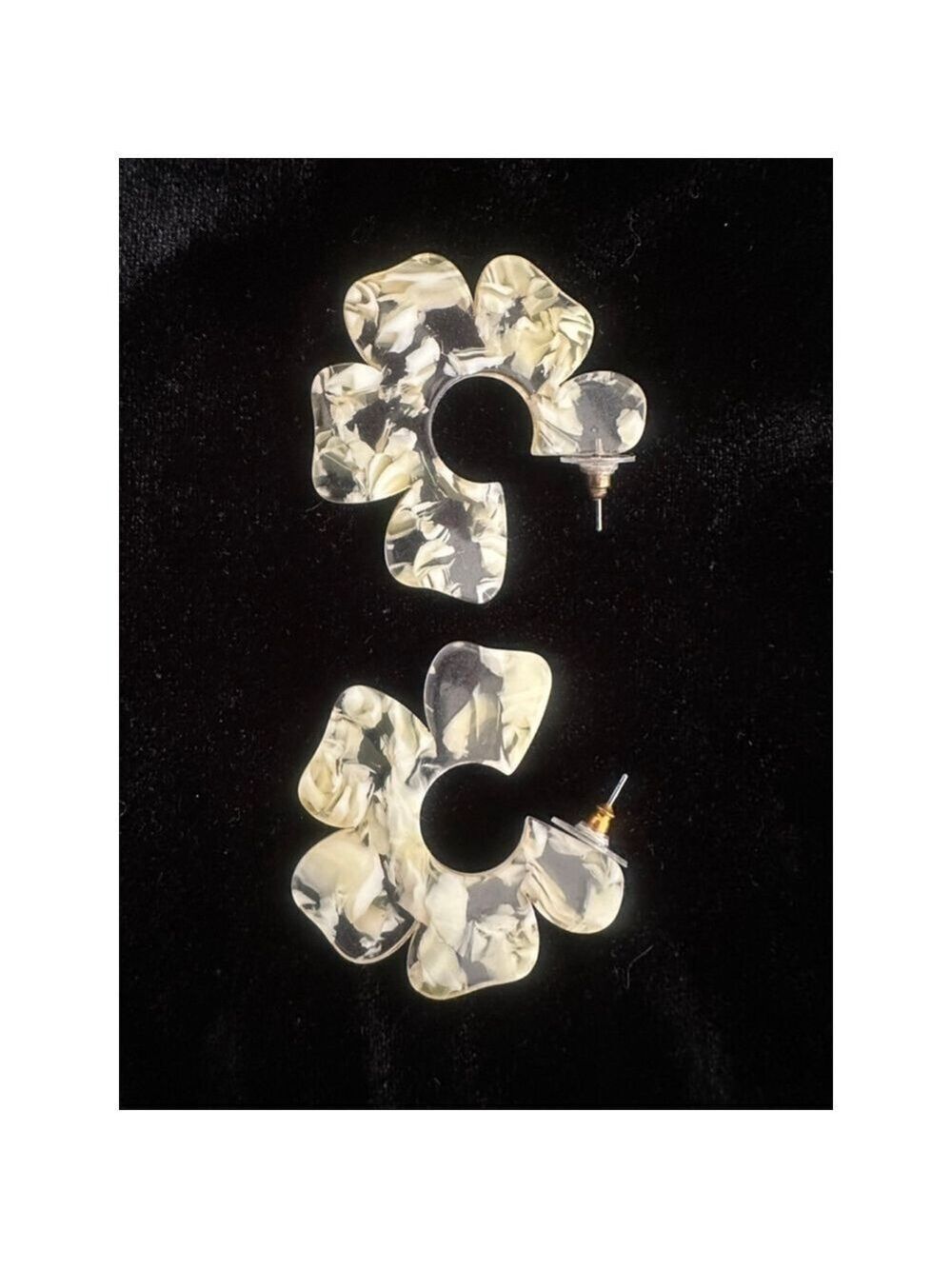Flower Hoop Earrings Women's White Green Yellow One Size